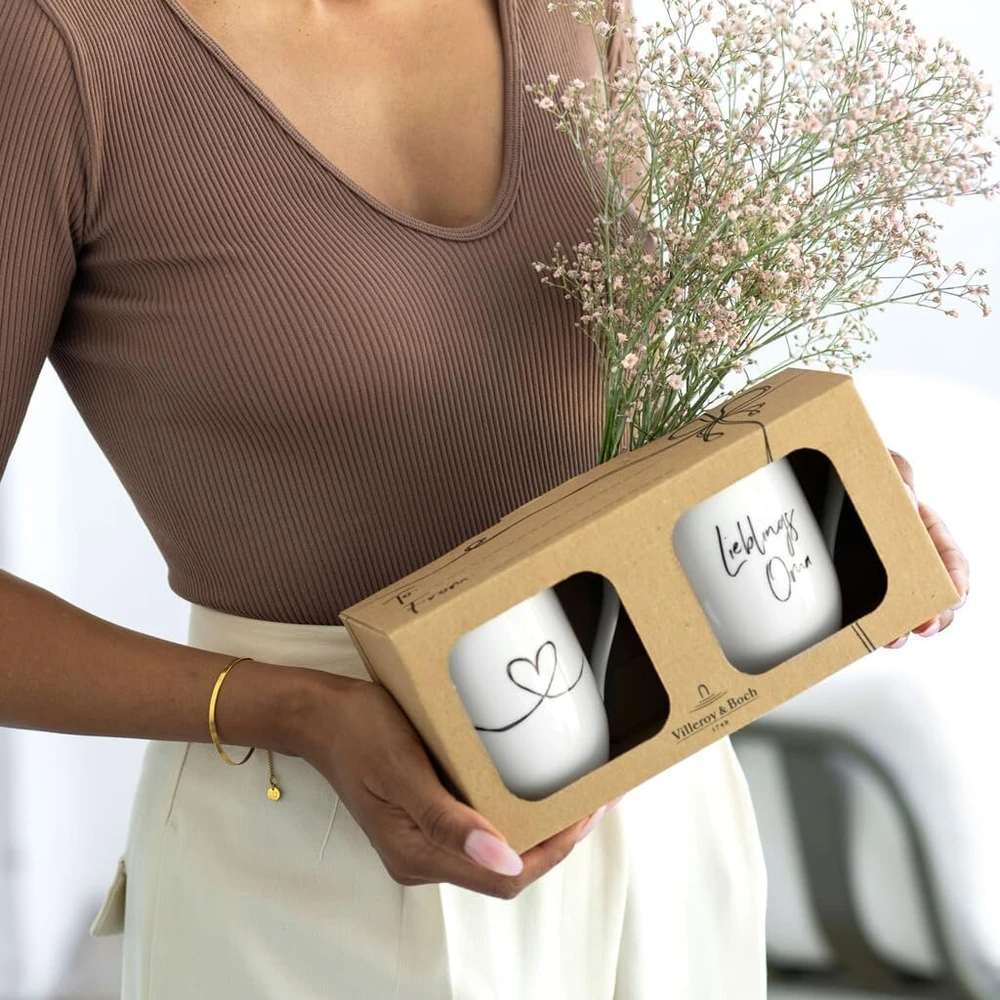 Villeroy & Boch Statement puodelių rinkinys "lieblingsoma", 2 dalių, balta, juoda, galima plauti indaplovėje, galima naudoti mikrobangų krosnelėje, dovanos mylimai močiutei, puodeliai močiutei, puodelis močiutei, kavos puodelis, aukščiausios kokybės porce