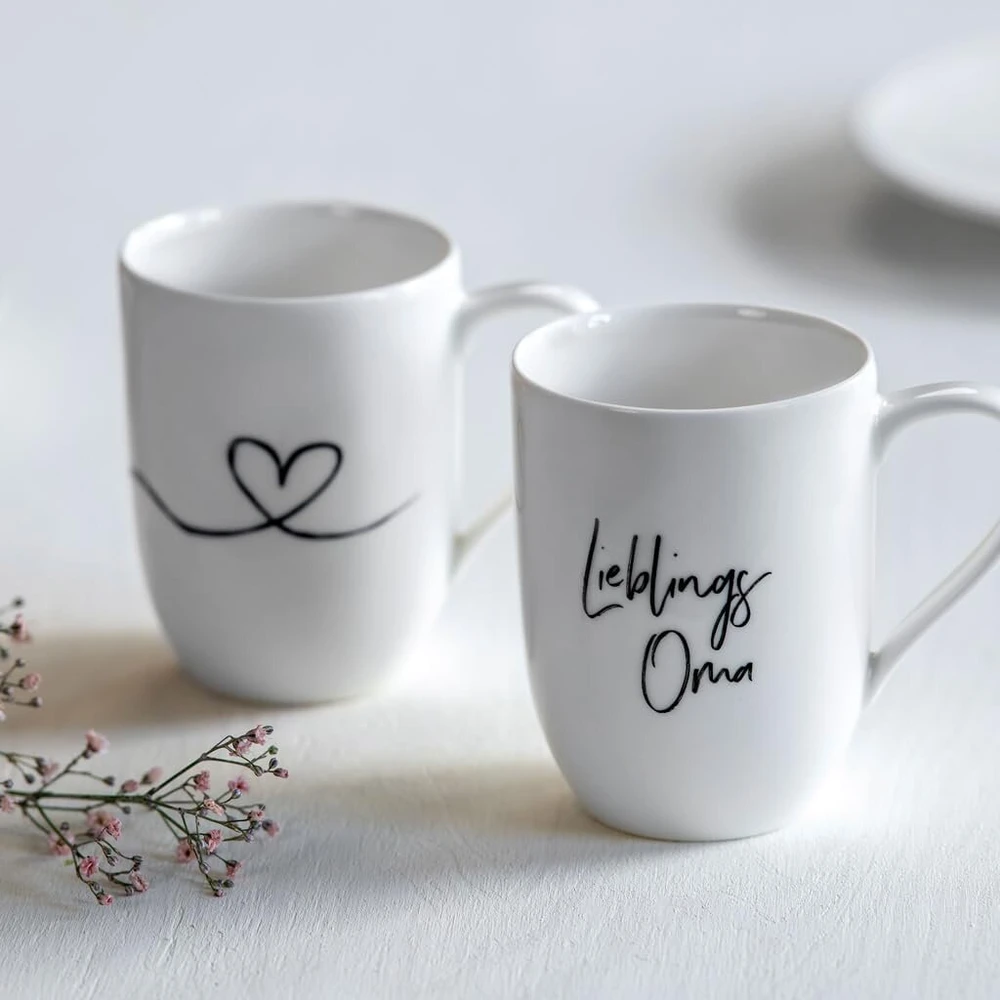 Villeroy & Boch Statement puodelių rinkinys "lieblingsoma", 2 dalių, balta, juoda, galima plauti indaplovėje, galima naudoti mikrobangų krosnelėje, dovanos mylimai močiutei, puodeliai močiutei, puodelis močiutei, kavos puodelis, aukščiausios kokybės porce