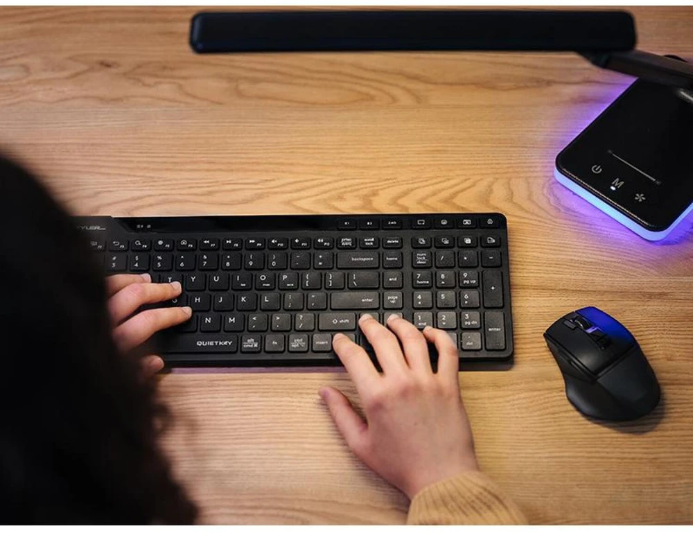 A4Tech Fstyler klaviatūra FBK27CAS, nespaudžianti, 96 % naudojama.