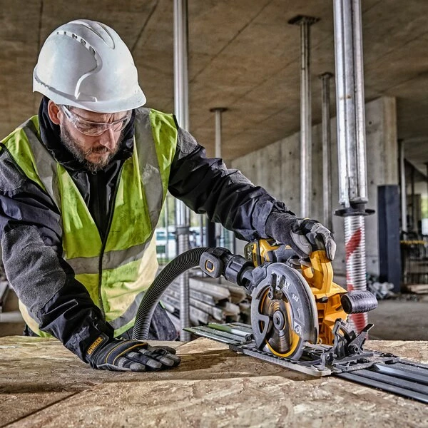 Akumuliatorinis diskinis pjūklas DeWalt DCS579X2-QW; 54 V; 2x9,0 Ah akum.