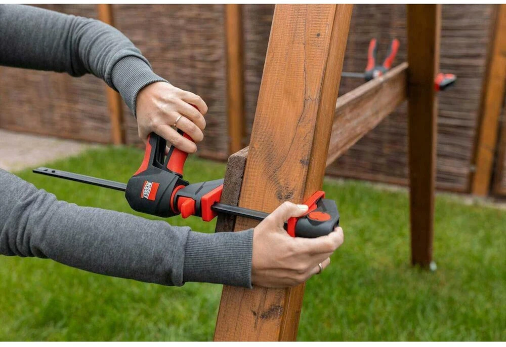 Spaustuvai su pasukama rankena BESSEY 150/80