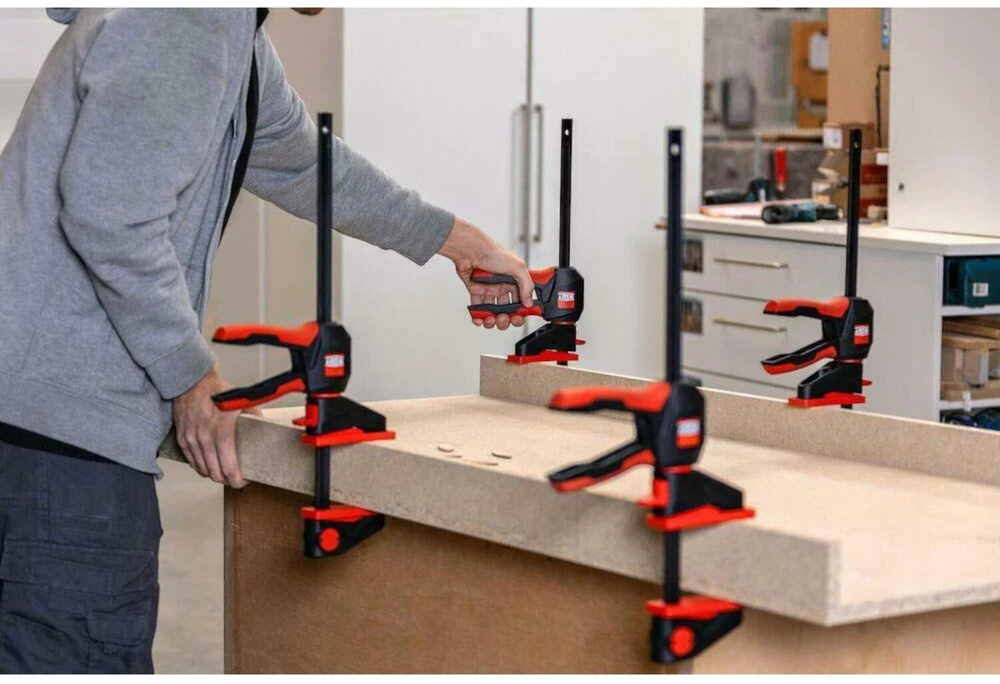Spaustuvai su pasukama rankena BESSEY 150/80