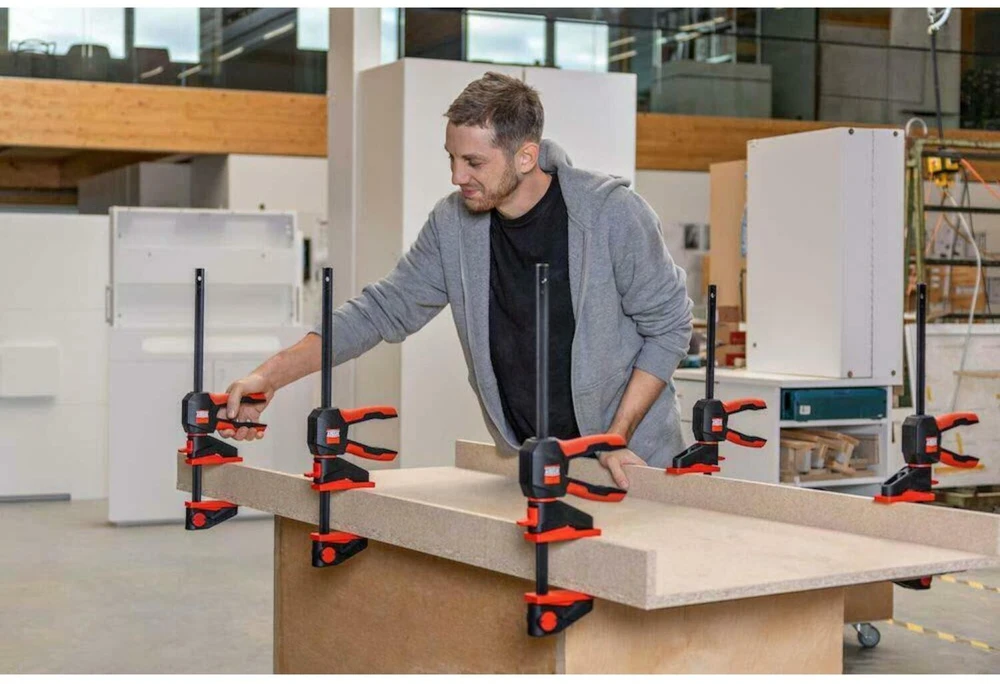 Spaustuvai su pasukama rankena BESSEY 150/80