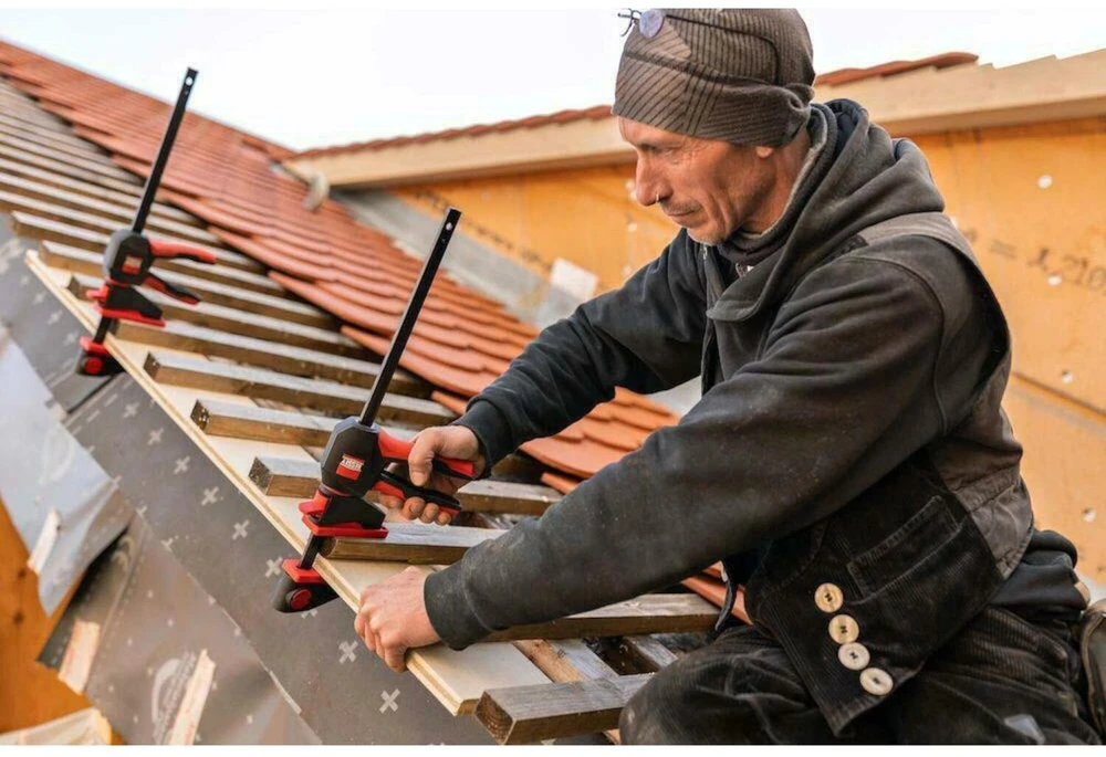 Spaustuvai su pasukama rankena BESSEY 150/80
