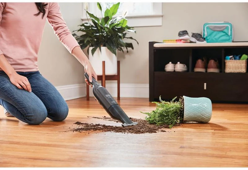 Black & Decker Juodas & Decker Plonas rankinis dulkių siurblys