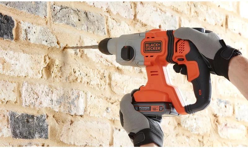 Black & Decker Juodas & Decker Perforatorius Juodas & Decker BCD900D1S-QW; 1,2 J; SDS-plus; 18 V; 1x2,0 Ah akum.+ pakrovėjas