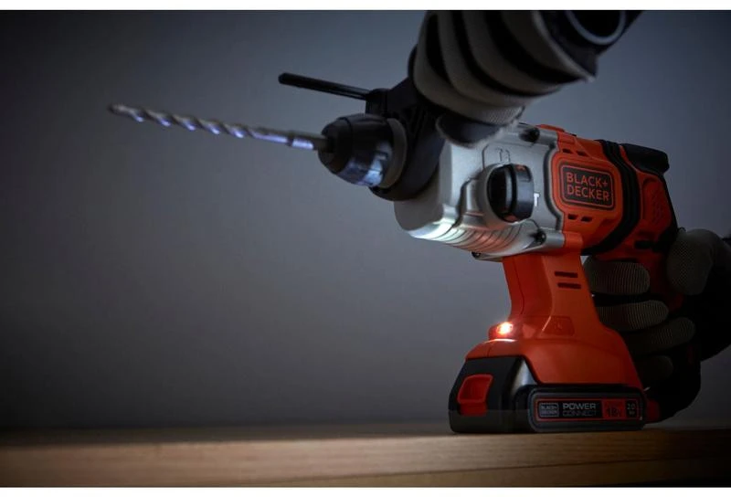 Black & Decker Juodas & Decker Perforatorius Juodas & Decker BCD900D1S-QW; 1,2 J; SDS-plus; 18 V; 1x2,0 Ah akum.+ pakrovėjas