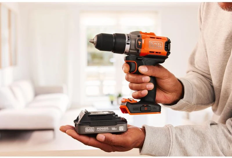 Black & Decker akumuliatorinis smūginis gręžtuvas / suktuvas, 45 Nm, 18 V POWERCONNECT, Juodas & Decker [BCD383D1XC-QW] 2,0 Ah