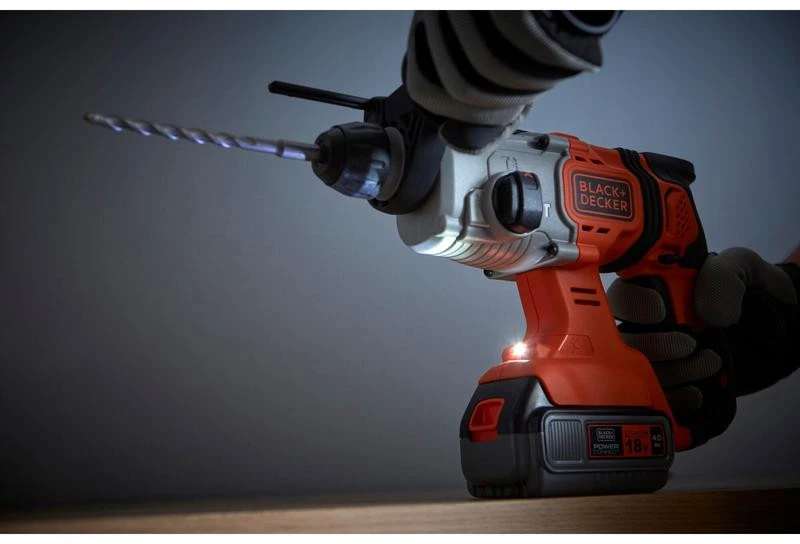 Black & Decker Juodas & Decker Akumuliatorinis SDS+ smūginis gręžtuvas, 18 V, 4,0 Ah, Juodas & Decker [BCD900M1K-QW]