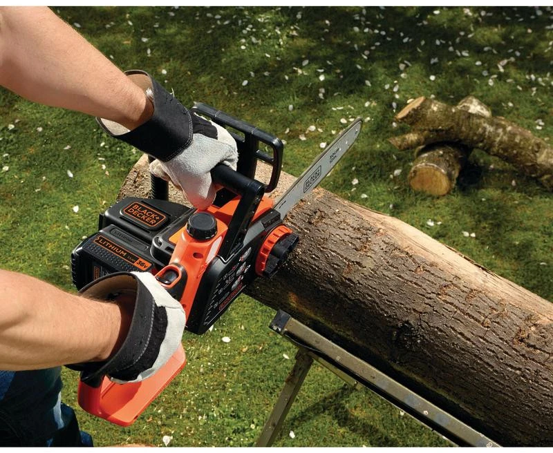 Black & Decker Juodas & Decker Grandininis pjūklas Juodas & Decker GKC3630L25-QW; 36 V; 1x2,5 Ah akum.+ pakrovėjas