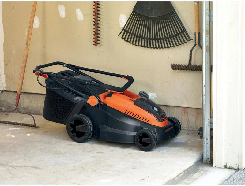 Black & Decker Juodas & Decker 38 cm vejapjovė, 1x2Ah, 1.3A įkroviklis CLM3820L1-QW Juodas DECKER