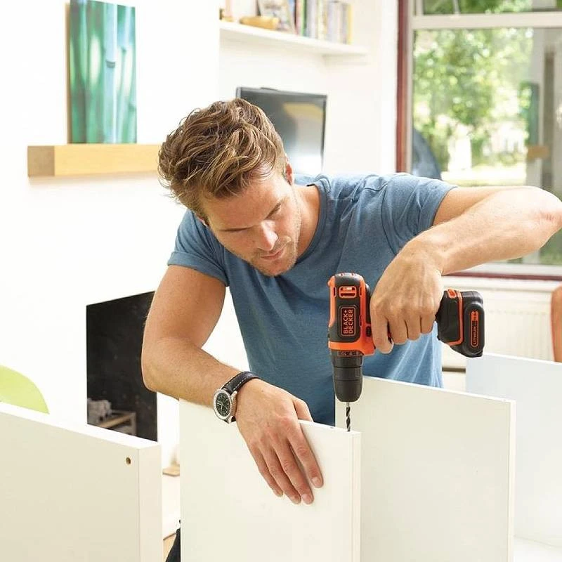 Black & Decker Juodas & Decker Juodas + DECKER 10.8V GRĄŽAS / GRĄŽAS + PRIEDAI 100 vnt.