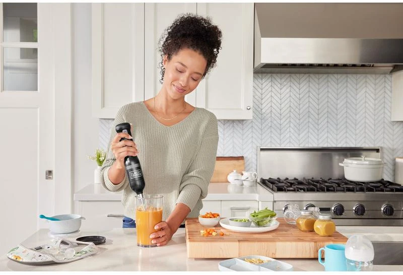 Black & Decker Juodas & Decker BD BLENDER 7,2V 2w1 Juodas BCKM1012KB