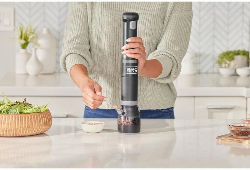 Black & Decker Juodas & Decker BD BLENDER 7,2V 2w1 Juodas BCKM1012KB