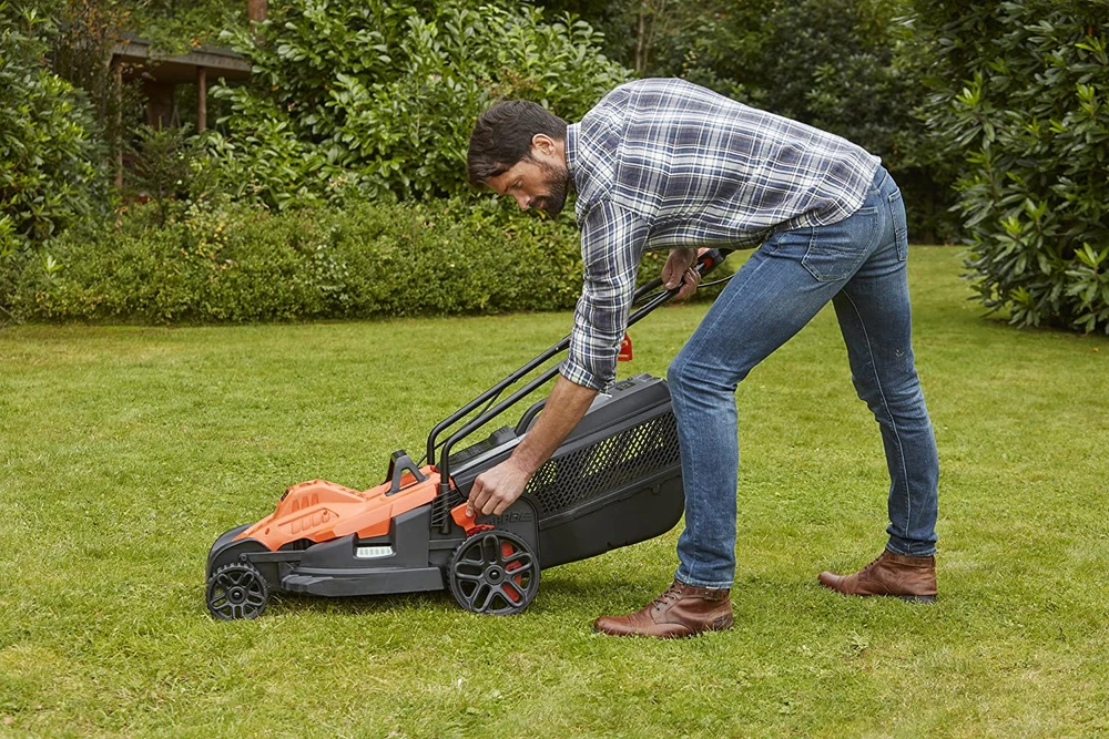 Black & Decker Juodas & Decker Juodas+DECKER elektrinė vejapjovė 1600W/38cm BEMW471ES