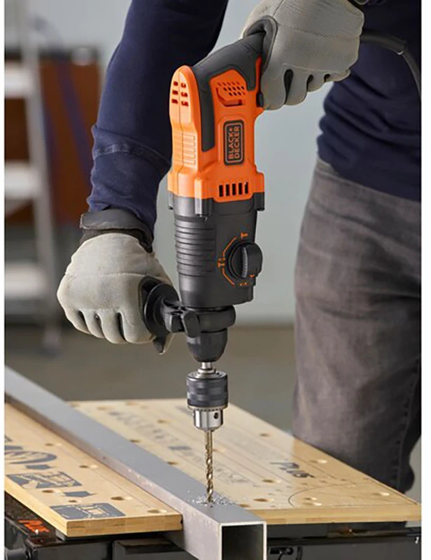 Black & Decker Perforatorius SDS+ smūginis gręžtuvas, 650 W, 1,4 J smūginis, 3 veikimo režimai, nešiojimo dėklas