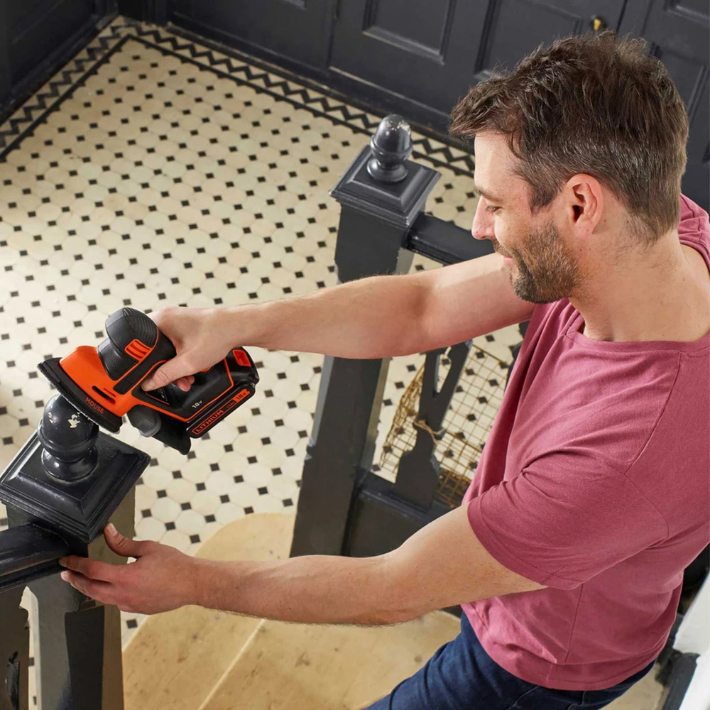 Black & Decker Juodas & Decker Juodas + DECKER DELTA TRINDER 18V 1x1,5Ah BDCDS18