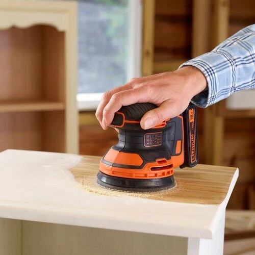 Black & Decker Juodas & Decker Ekscentrinis šlifuoklis Juodas & Decker BDCROS18-QW; 18 V; 1,5 Ah akum.+ pakrovėjas