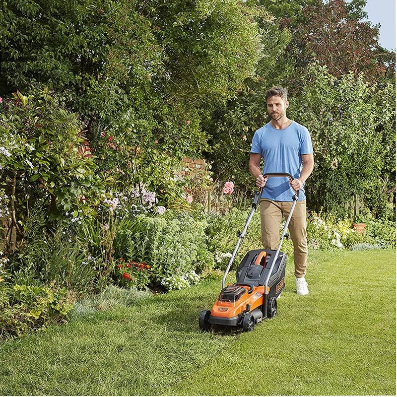 Black & Decker Juodas & Decker B&D vejapjovė 33cm 2x36V