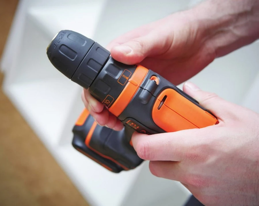 Black & Decker Juodas & Decker BDCDD12K cordless screw driller + case + rechargeable battery 1.5Ah
