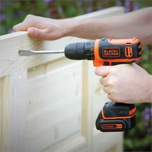 Black & Decker BD suktuvas 10,8V BDCDD12KB 2x1,5Ah WALIZKA