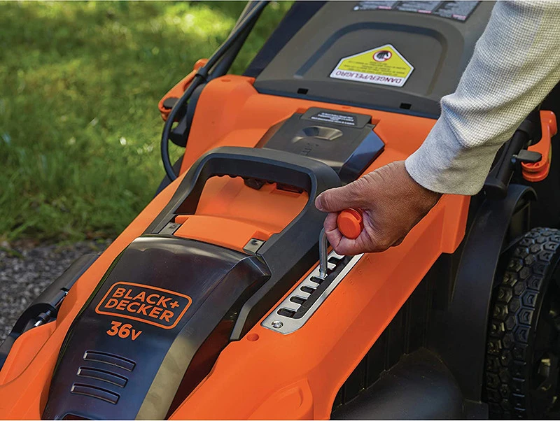 Black & Decker akumuliatorinė vejapjovė CLMA4825L2, 36V, 48cm, 2x2,5Ah