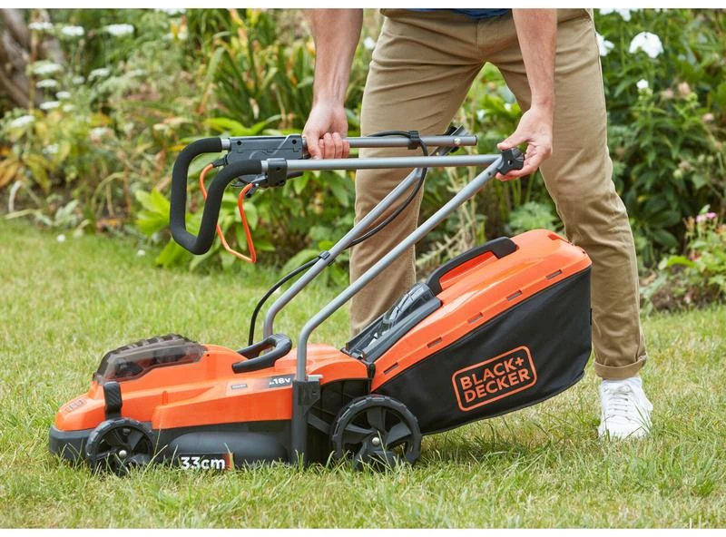 Black & Decker Juodas & Decker Juodas+DECKER KOSIARKA AKU. 2x18V /33cm BCMW3318N POWERCONNECT