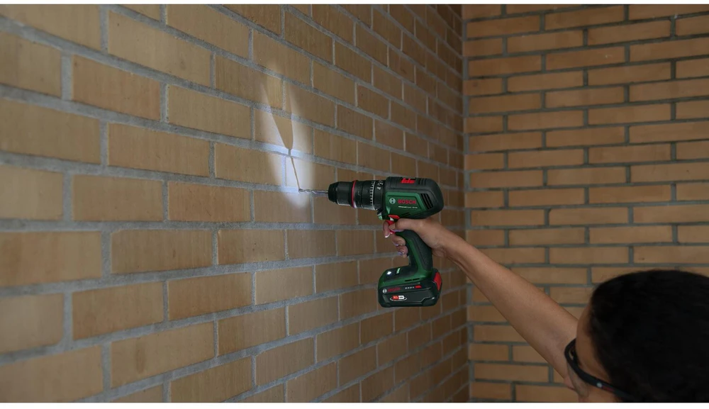 Suktuvas - gręžtuvas Bosch AdvancedImpact 18V-80 QuickSnap 2 x akumulator 2.5 Ah (06039E2102)