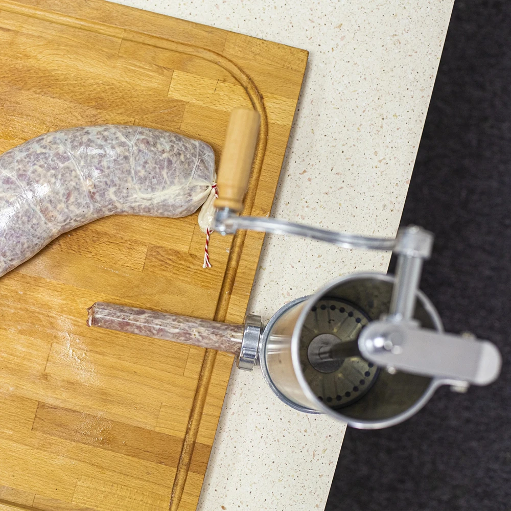 Browin Rankinis vertikalus dešrų kimštuvas 2,5kg