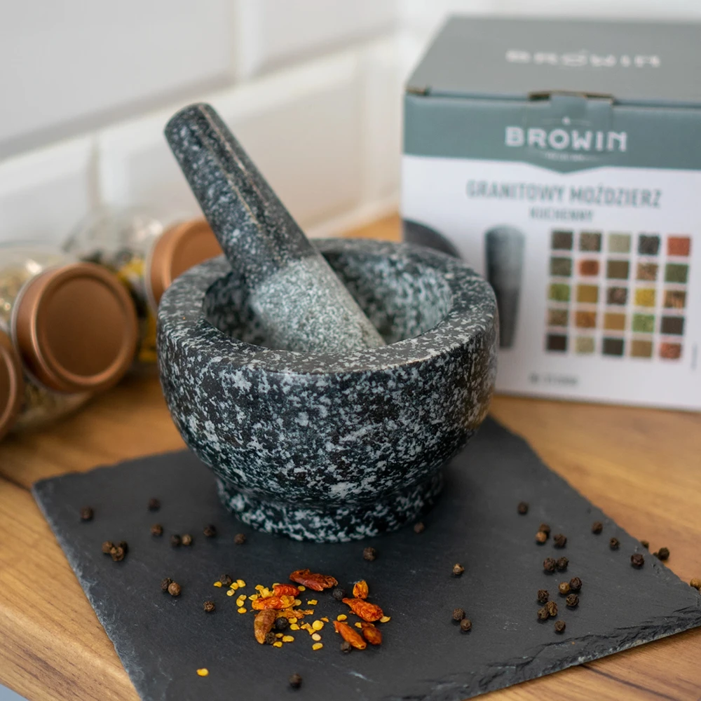 BROWIN virtuvinis skiedinys su grūstuvu