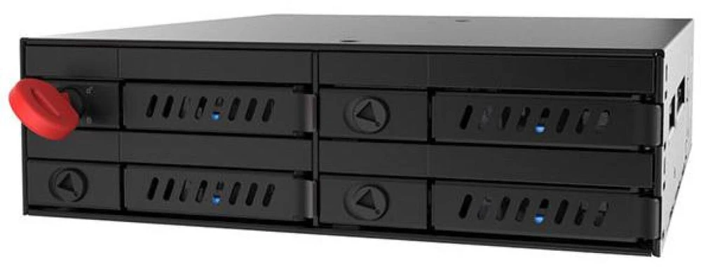 CHIEFTEC 1 x 5,25 colio skyrius, skirtas 4 x 2,5 colio S-ATA HDD karštai keičiamam metalui