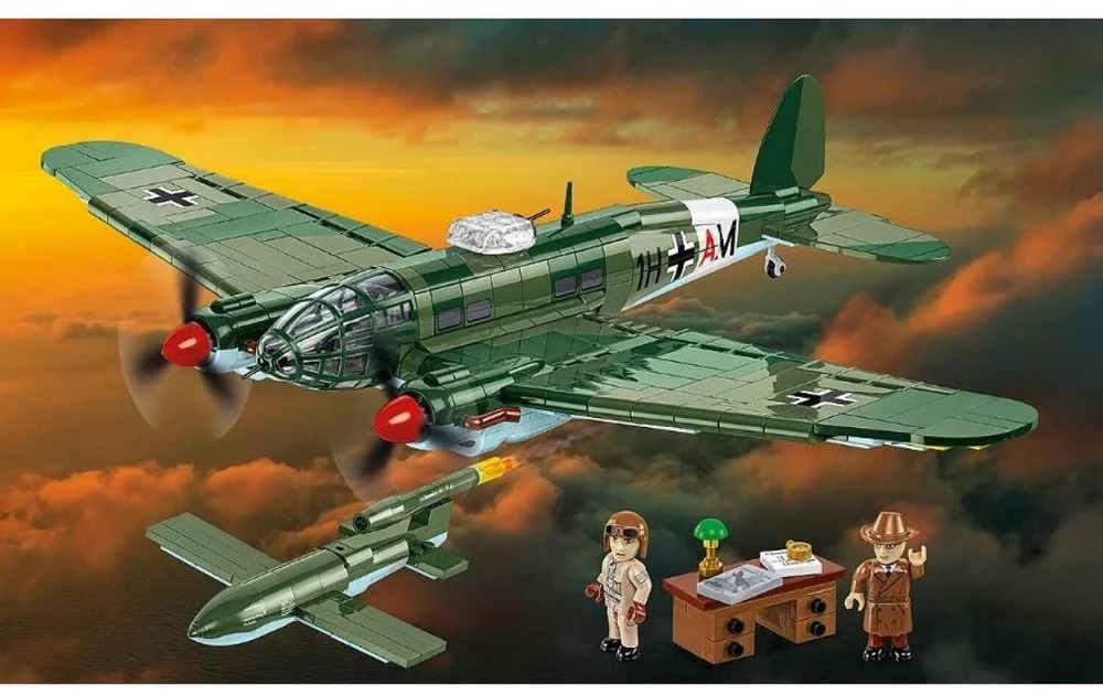 Cobi Klocki „Heinkel he 111 h-22“ su v1 skraidančia bomba, 927 dalys