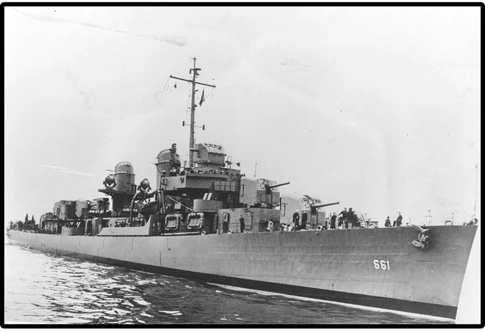 Cobi Klocki uss kidd dd-661