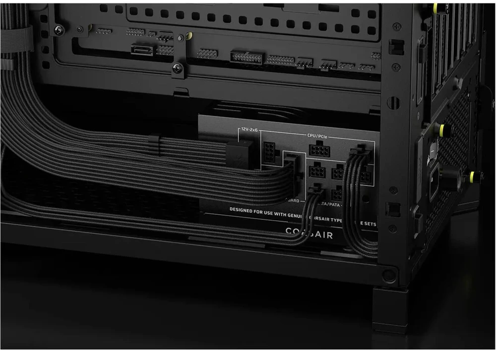 Corsair RM1000x Shift CP-9020300-EU