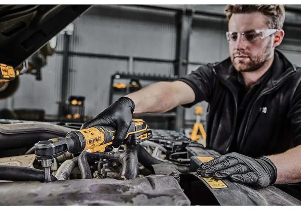 DEWALT.terkšlė 18V 3/8" DCF513N
