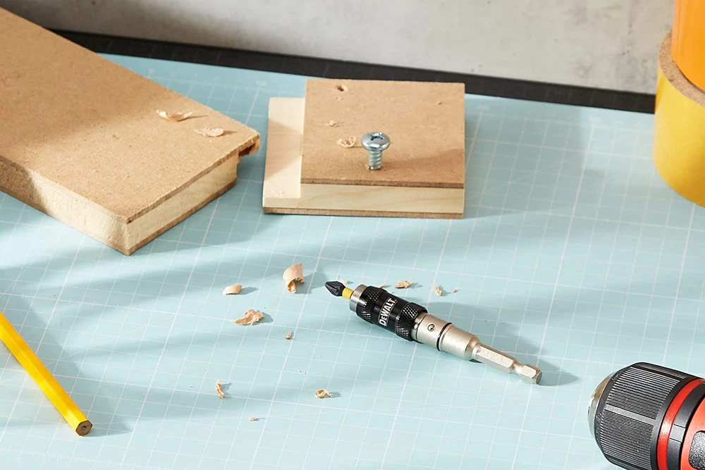 Grąžtas DEWALT UCHWYT MAGNETYCZNY Z KOŃC.PZ2x25