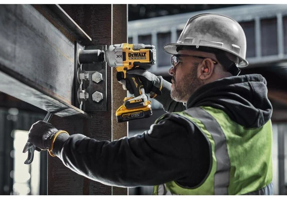 Smūginis veržliasūkis DeWalt DCF961H2T-QW; 18 V; 2x5,0 Ah akum.
