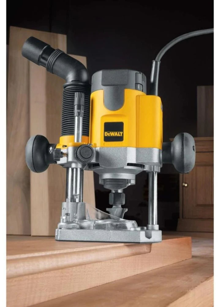 Freza DeWalt DW621KTX-QS; 1100 W