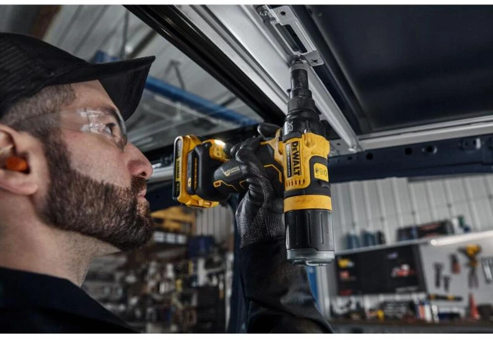 Akumuliatorinis kniediklis DeWalt DCF403E1GT-QW; 18 V; 1x1,7 Ah akum.