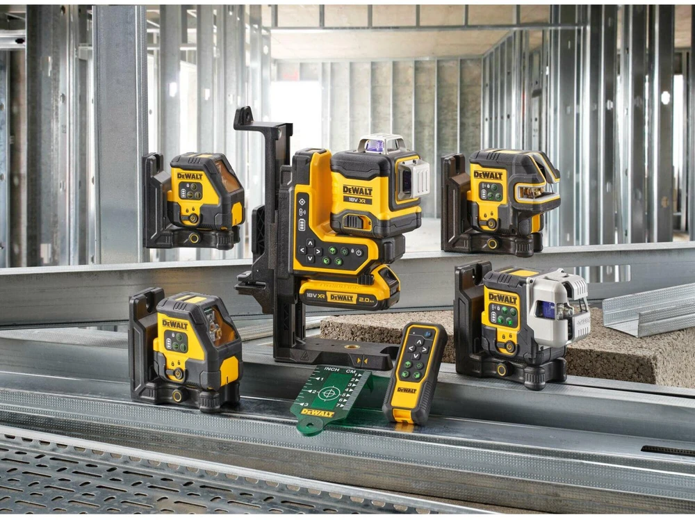 DEWALT LASER KRZYŻOWY DCLE14301GB 30m + 5-PUNKTOWY USB-C Žalias