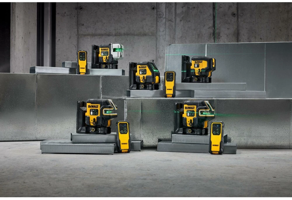 DEWALT LASER KRZYŻOWY DCLE14301GB 30m + 5-PUNKTOWY USB-C Žalias