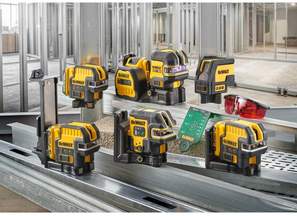 DEWALT LASER KRZYŻOWY DCLE14301GB 30m + 5-PUNKTOWY USB-C Žalias