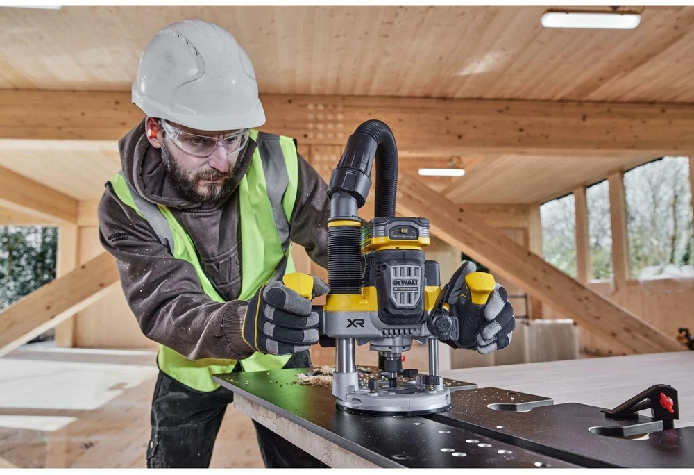 Freza DeWalt DCW620H2-QW; 18 V; 2x5,0 Ah akum.