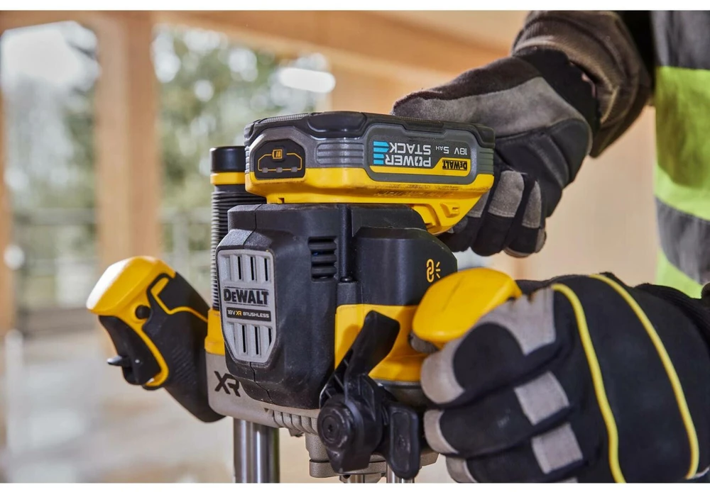 Freza DeWalt DCW620H2-QW; 18 V; 2x5,0 Ah akum.