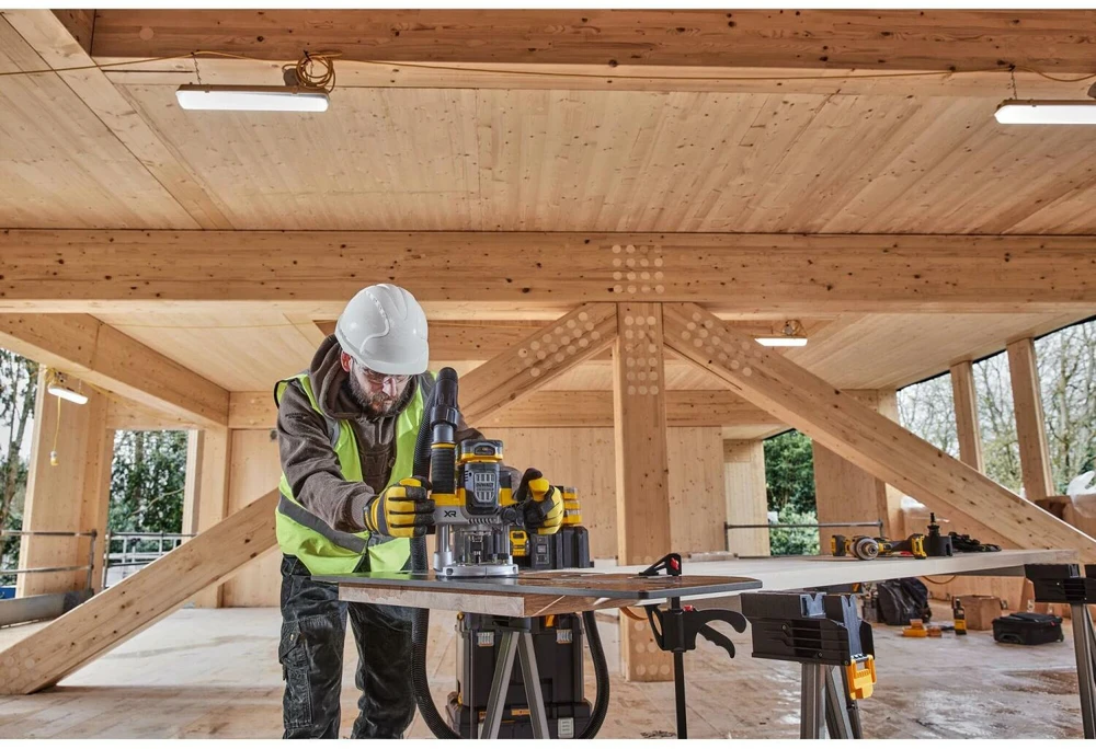 Freza DeWalt DCW620H2-QW; 18 V; 2x5,0 Ah akum.