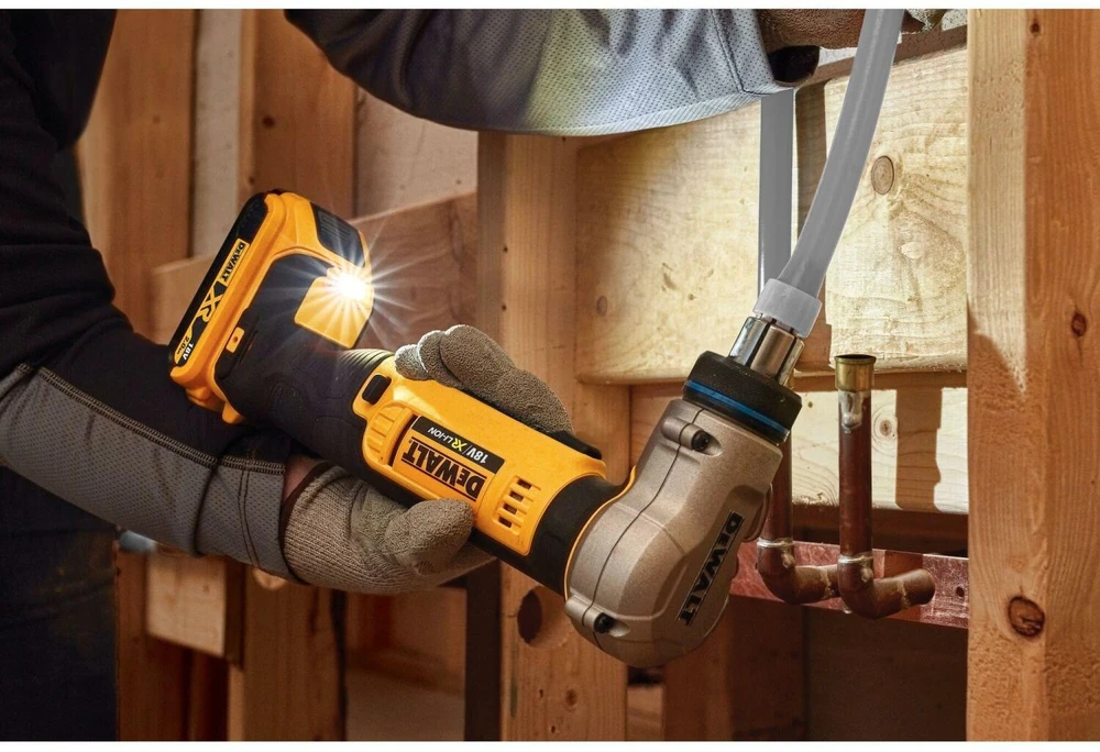 Plastikinių vamzdžių plėstuvas DeWalt DCE400D2-QW; 18 V; 2x2,0 Ah akum.