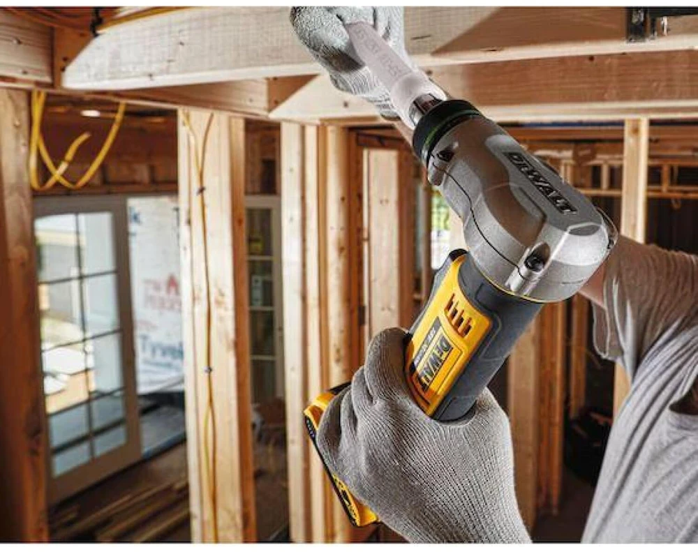 Plastikinių vamzdžių plėstuvas DeWalt DCE400NT-XJ; 18 V (be akumuliatoriaus ir pakrovėjo)