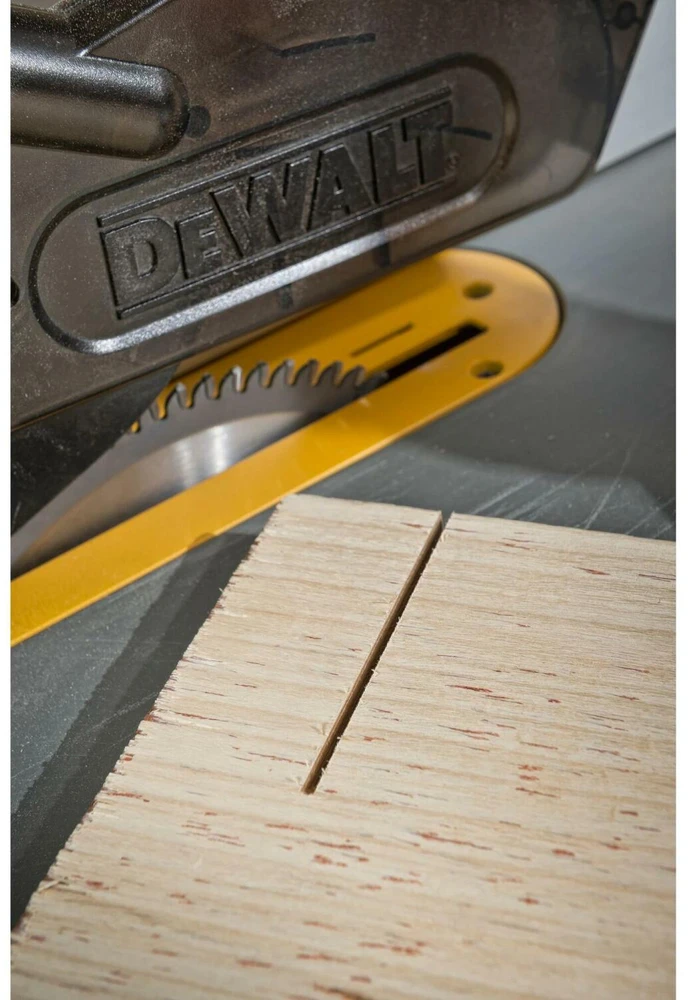 Pjovimo diskas medienai DeWalt; 250x3x30,0 mm; Z24; 10°