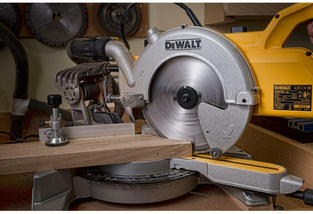 DEWALT PJŪKLĖS 250x30mmx48z