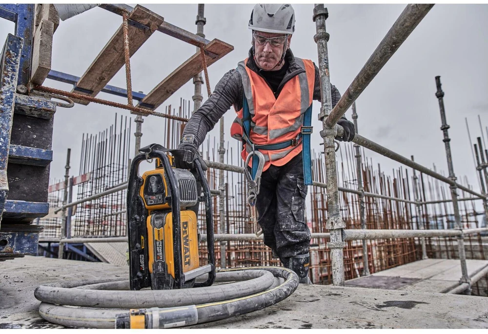 Dewalt Akumuliatorinis Akumuliatorinis betono vibratorius 54 V, 12 000 (sūk./min.)